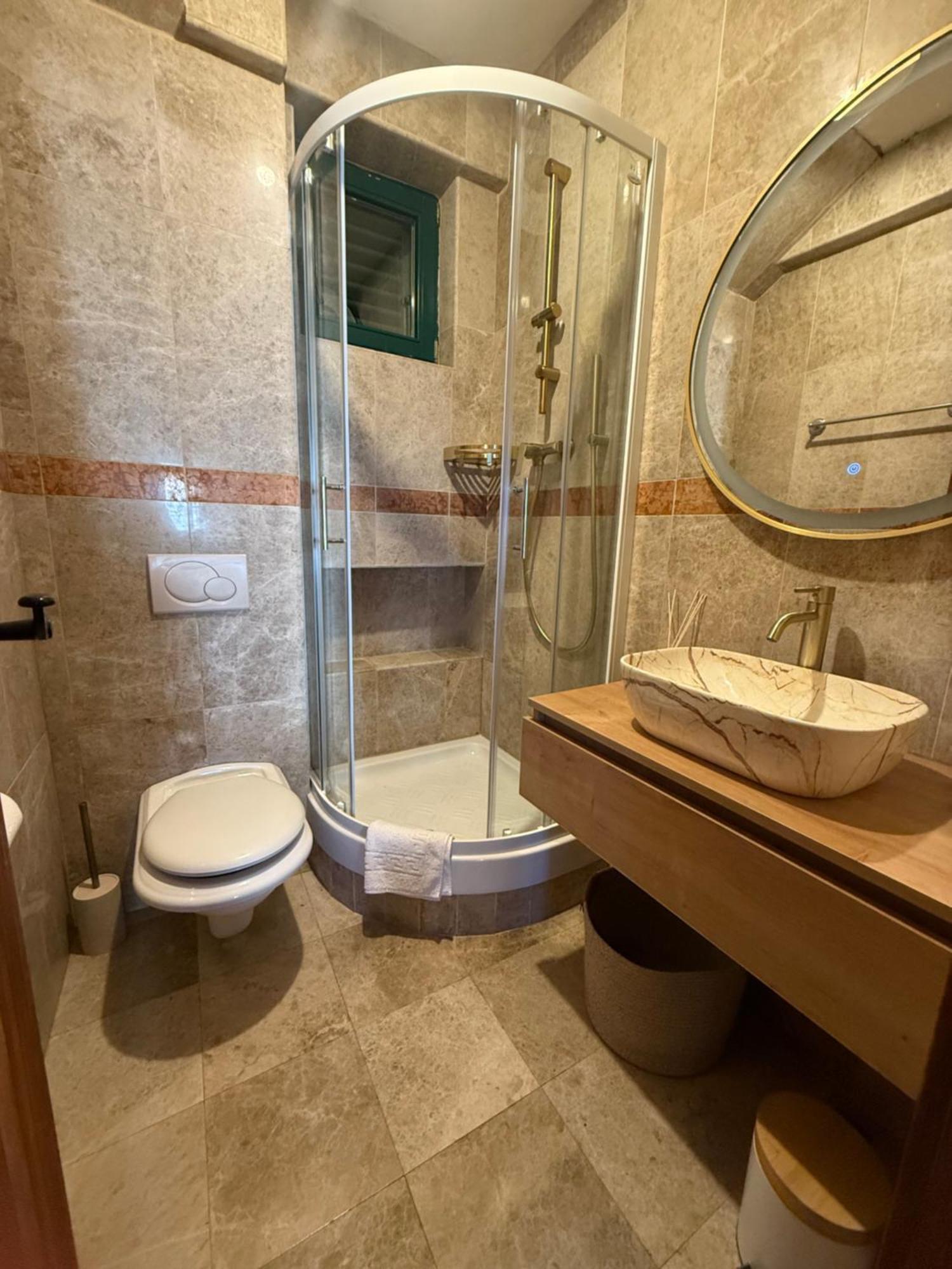 Skver Studio Apartments Herceg Novi Buitenkant foto