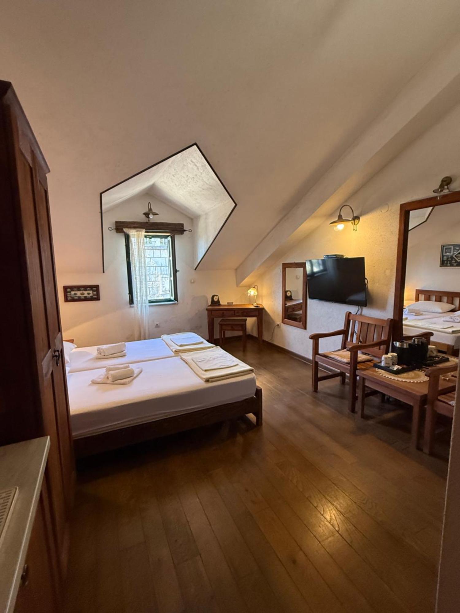 Skver Studio Apartments Herceg Novi Buitenkant foto