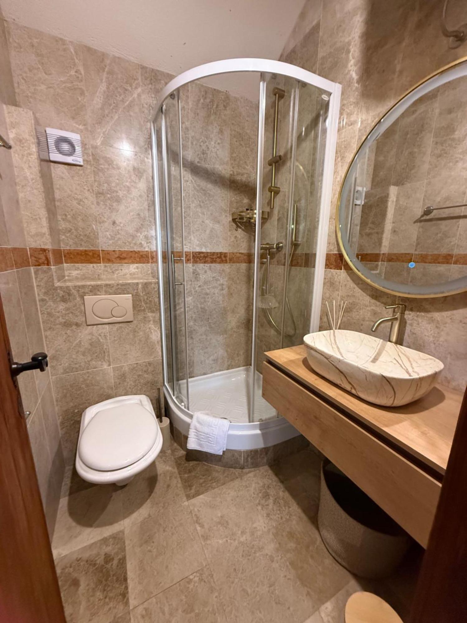Skver Studio Apartments Herceg Novi Buitenkant foto